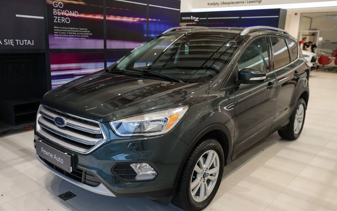 Ford Kuga cena 79850 przebieg: 82535, rok produkcji 2017 z Kalisz małe 596